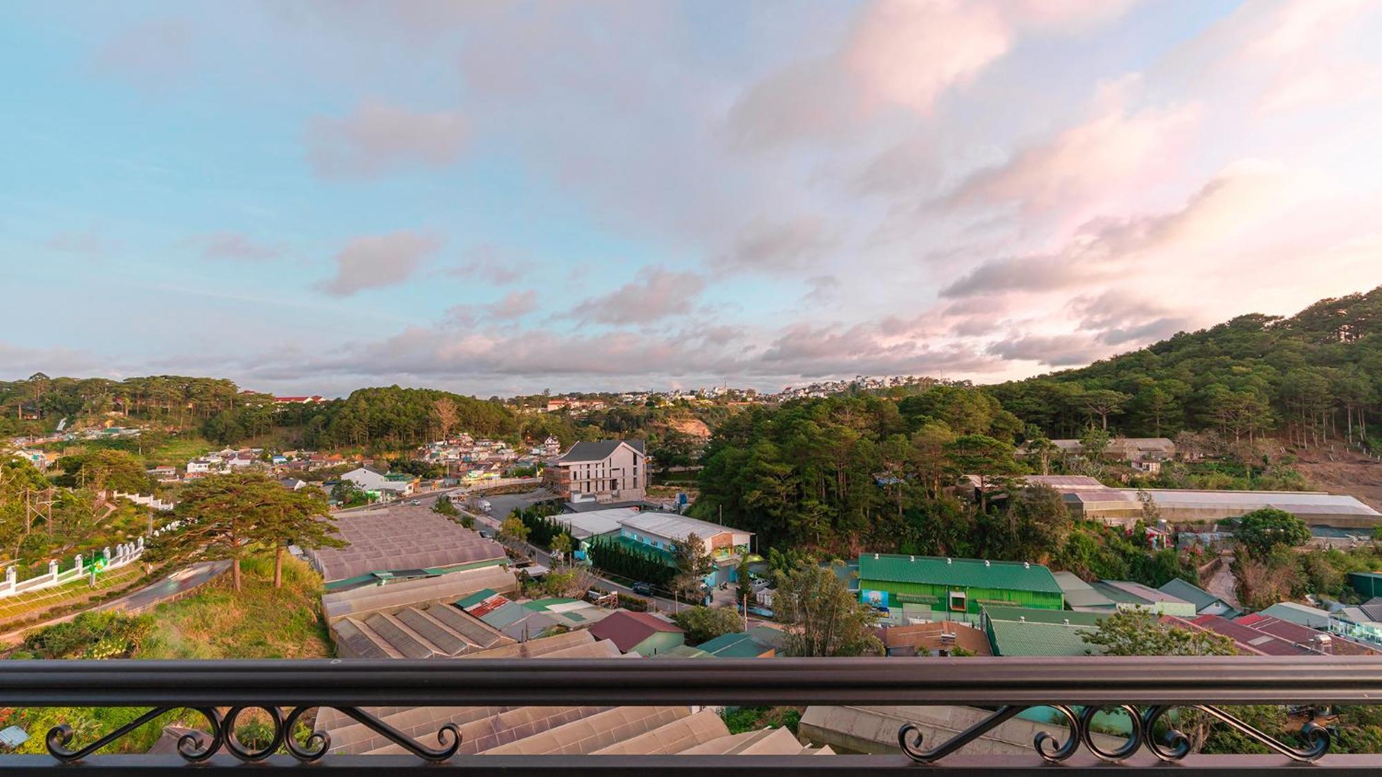 Pine View Hotel Dalat Luaran gambar